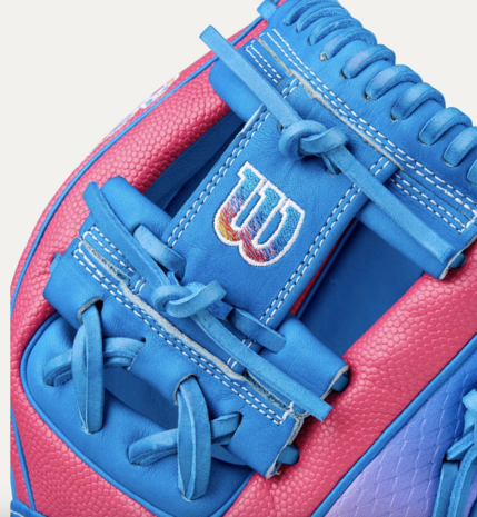 Wilson A2000 LOVE THE MOMENT 2025 1786 11,5'' RHT